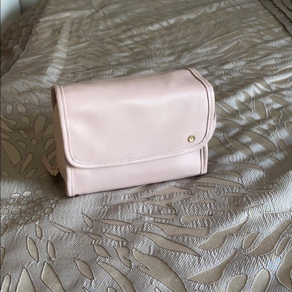 Traveling Make-Up and Jewelry Bag